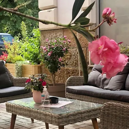 Garden Vila Bed & Breakfast 3*