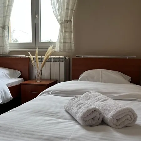 Garden Vila Bed & Breakfast 3*