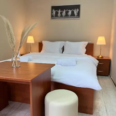 Garden Vila Bed & Breakfast 3*